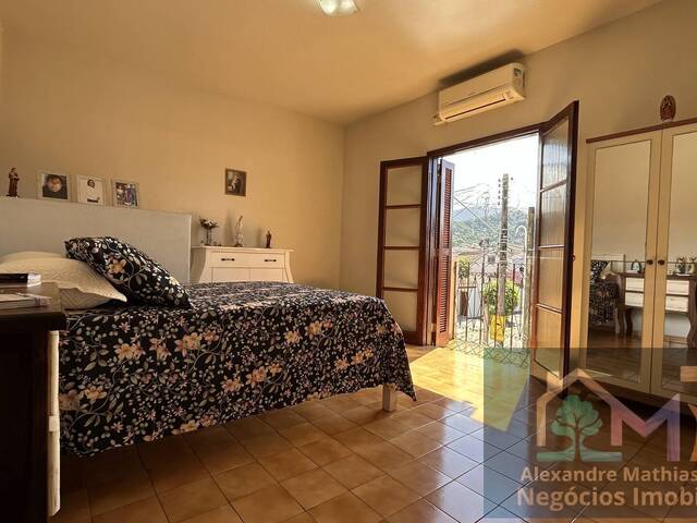 Casa para Venda em Caraguatatuba - 4