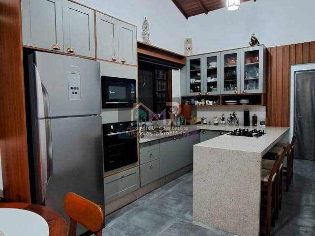 Casa para Venda em Caraguatatuba - 4
