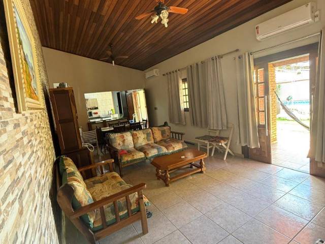 #115 - Casa para Venda em Caraguatatuba - SP