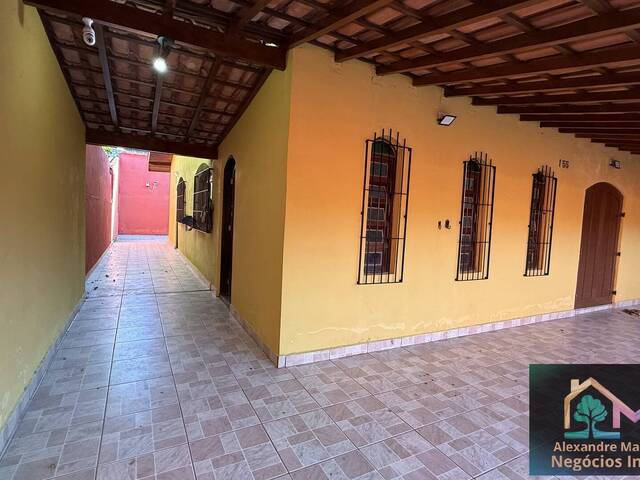 Casa para Venda em Caraguatatuba - 2