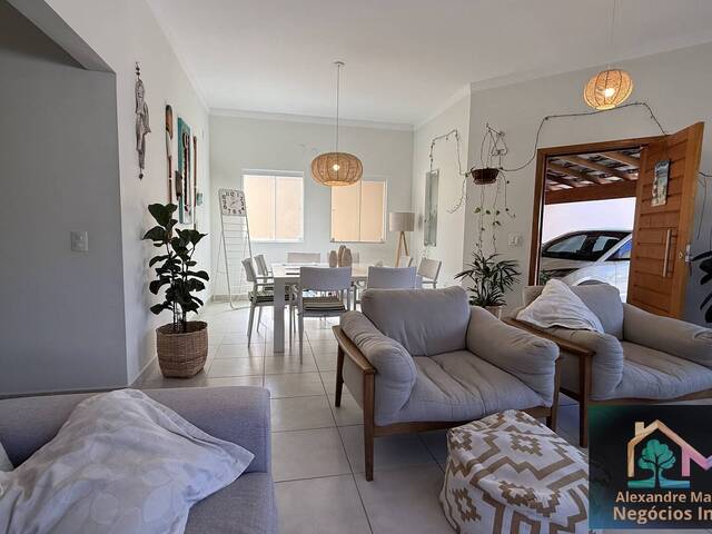 Casa para Venda em Caraguatatuba - 2